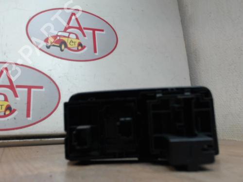 Used Switch RENAULT MEGANE III Hatchback (BZ0/1_, B3_) 1.9 dCi (BZ0N, BZ0J) (131 hp) 12962485