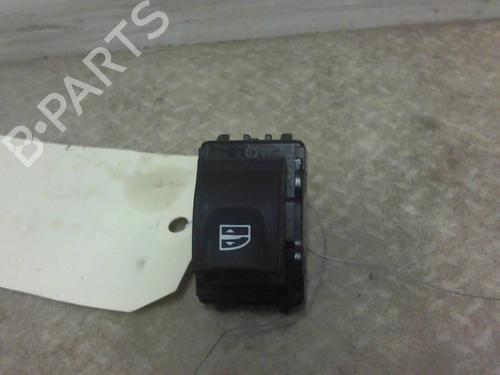 Used Switch RENAULT MEGANE III Hatchback (BZ0/1_, B3_) 1.5 dCi (BZ09, BZ0D, BZ1W, BZ29, BZ14) (110 hp) 20626402