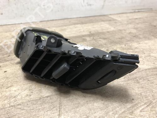 air-vent-ford-fiesta-vi-cb1-ccn-14-8a61a018b09afw-2008-2009-2010-2011-2012-2013-2014-2015-2016-2017-15968171 main image