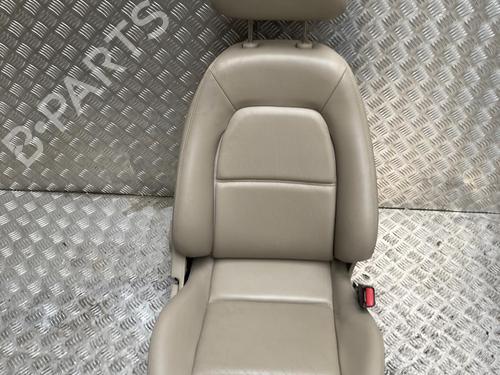 Banco frente direito Banco frente direito MAZDA MX-5 II (NB) 1.8 16V (NB8C) (146 hp) 33906962 33906962