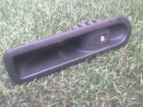 Used Right rear window switch RENAULT MODUS / GRAND MODUS (F/JP0_) 1.5 dCi (FP0F, JP0F) (86 hp) 13266213