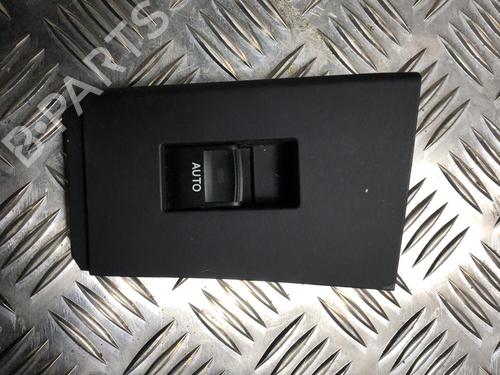 Used Right rear window switch TOYOTA AURIS (_E18_) 1.2 (NRE185_, NRE185R) (116 hp) 21774314