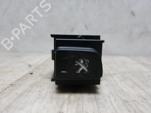 Used Switch Switch PEUGEOT 308 II (LB_, LP_, LW_, LH_, L3_) 1.5 BlueHDI 100 (102 hp) 13279651 13279651