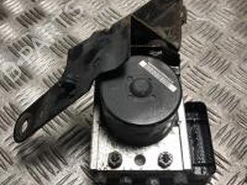 Módulo de ABS RENAULT TWINGO II (CN0_) 1.5 dCi (CN0U) (84 hp) 30796880