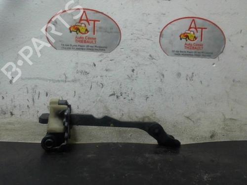 Used Hinge/Door check strap RENAULT TWINGO II (CN0_) 1.5 dCi (CN0E) (64 hp) 13134579