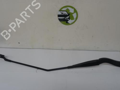 Used Front windshield wiper arm RENAULT TRAFIC III Van (FG_) 1.6 dCi 120 (FGMK) (121 hp) 13134708