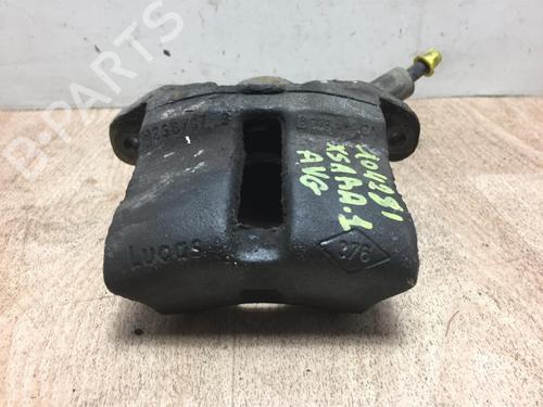 Bremssattel links vorne für CITROËN XSARA (N1) 1.9 D (70 hp) 13270964
