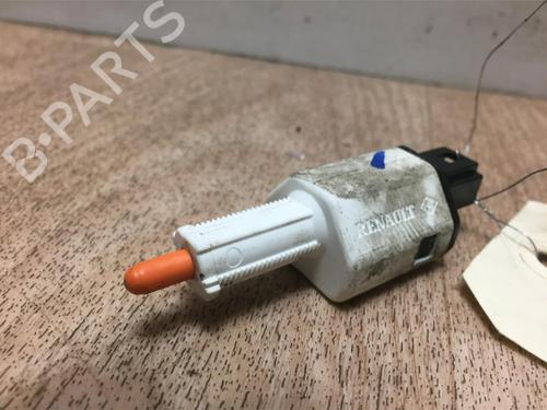 Used Switch RENAULT MEGANE III Coupe (DZ0/1_) 1.6 dCi (DZ00, DZ12, DZ2A, DZ13) (130 hp) 13264947