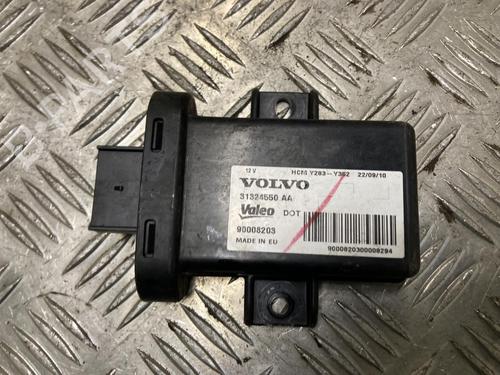Used Control unit Control unit VOLVO S60 II (134) D5 AWD (205 hp) 33304070 33304070