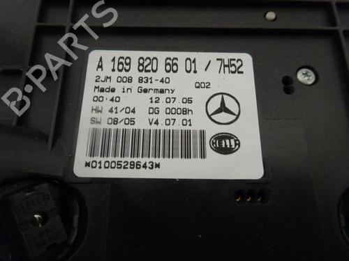 Used Interior roof light MERCEDES-BENZ B-CLASS Sports Tourer (W245) B 200 CDI (245.208) (140 hp) 13269141