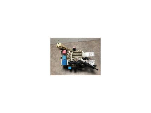 Used Fuse box TOYOTA YARIS (_P9_) 1.33 VVT-i (NSP90_, NSP90R) (100 hp) 20643532