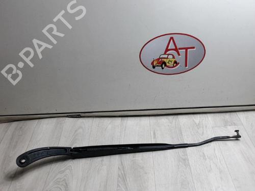 Used Front windshield wiper arm SUZUKI SWIFT III (MZ, EZ) 1.3 DDiS (RS413D) (75 hp) 20630659