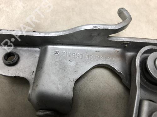 Used Hinge/Door check strap MERCEDES-BENZ E-CLASS (W211) E 220 CDI (211.006) (136 hp) 20615357