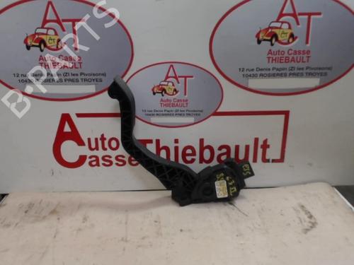 Pedal CITROËN C3 II (SC_) 1.1 i (60 hp) 12970489