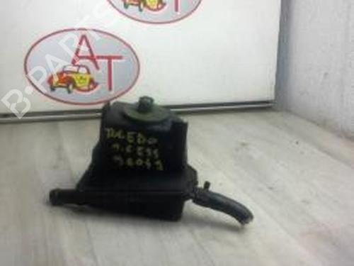 Servostyringsbeholder SEAT TOLEDO II (1M2) 1.6 (100 hp) 13130408