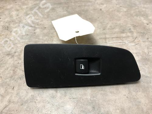 BP23035689I26 main image