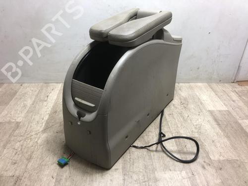 Used Middle console RENAULT GRAND SCÉNIC II (JM0/1_) 2.0 (135 hp) 31244608