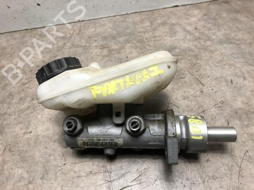 Used Brake master cylinder Brake master cylinder 20235587 20235587