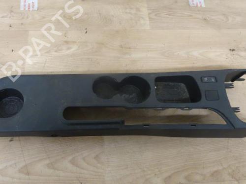 Mittelkonsole RENAULT CLIO IV (BH_) 1.2 16V (73 hp) 29524356