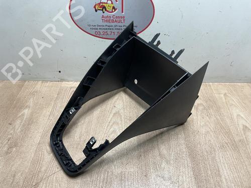 Used Middle console VW POLO V (6R1, 6C1) 1.6 TDI (90 hp) 28615779