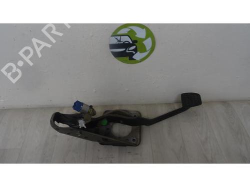 bremsepedal TOYOTA RAV 4 II (_A2_) 2.0 D 4WD (CLA20_, CLA21_, CLA20R, CLA21R) (116 hp) 13261105