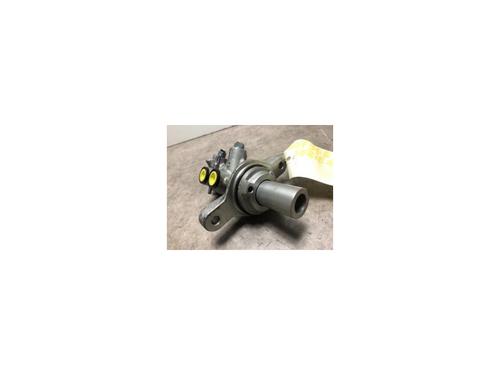 Used Brake master cylinder BMW 1 (F21) M 135 i (320 hp) 21055914