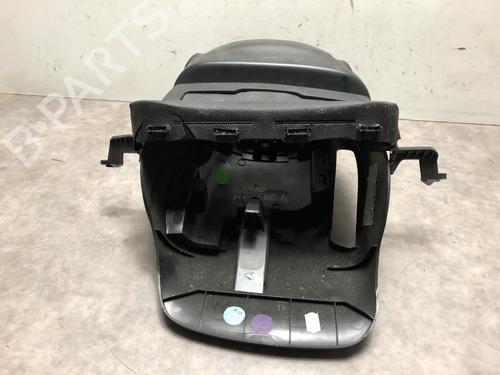 other-renault-megane-iv-hatchback-b9amn_-15-dci-110-b9a3-484728371r-2015-20620237 main image