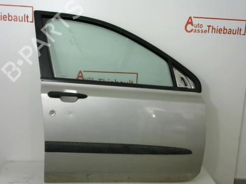Used Right front door FIAT STILO (192_) 1.6 16V (192_XB1A) (103 hp) 30780823
