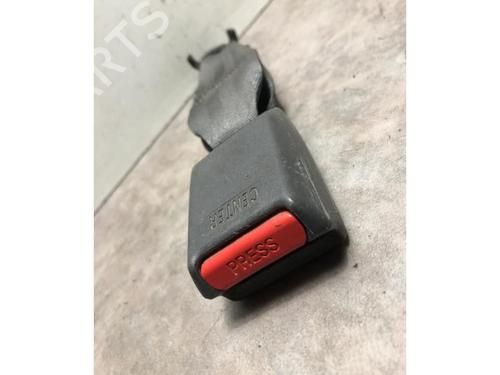 Sikkerhetsbelte-spenne MITSUBISHI L200 (K7_T, K6_T, K5_T) 2.5 TD 4WD (K74T) | BP20620732I32 