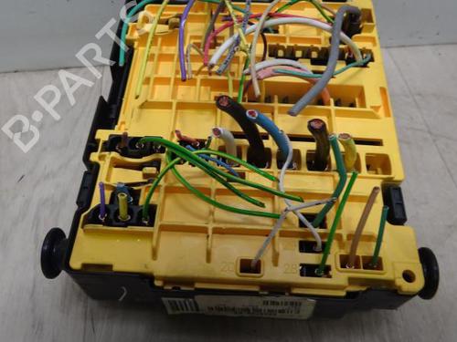 Zekeringkast PEUGEOT 208 I (CA_, CC_) 1.0 VTi (68 hp) 12983727