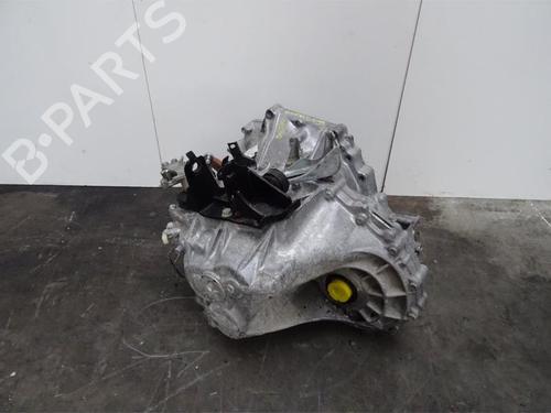Used Gearbox TOYOTA AVENSIS (_T25_) 2.2 D-4D (ADT251_, ADT251R) (150 hp) 13276303