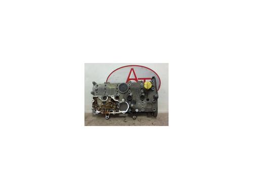 Used Valve cover RENAULT MEGANE I Coach (DA0/1_) 1.6 16V (DA0B, DA04, DA11) (107 hp) 28721904