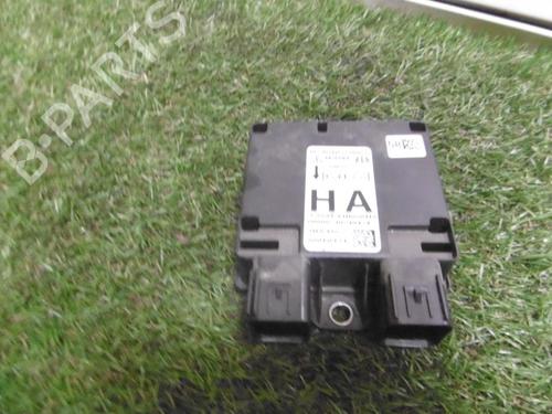 Used ECU airbags FORD FIESTA V (JH_, JD_) 1.4 TDCi (68 hp) 31196142