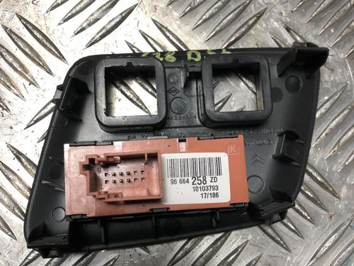 Used Switch DS DS 4 / DS 4 CROSSBACK (NX_) 1.6 BlueHDi 120 (120 hp) 31668265