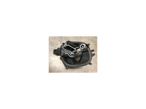 Used Licence plate light PEUGEOT 208 I (CA_, CC_) 1.6 HDi / BlueHDi 75 (75 hp) 20624011