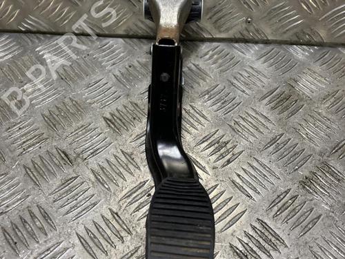 Used Break pedal FORD KA (RU8) 1.2 (69 hp) 33236045
