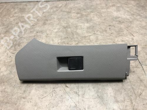 Used Right front window switch TOYOTA YARIS (_P9_) 1.33 VVT-i (NSP90_, NSP90R) (100 hp) 20643566