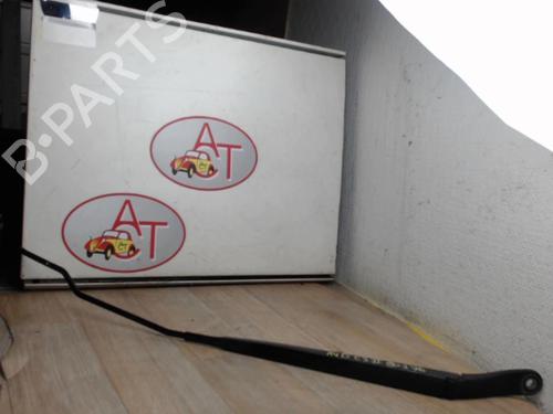 Used Front windshield wiper arm CITROËN C3 II (SC_) 1.4 VTi 95 (95 hp) 20632295