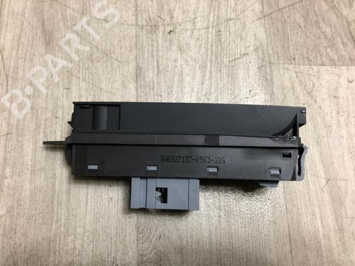 Used Switch VW PASSAT B7 Variant (365) 2.0 TDI 4motion (140 hp) 23035120