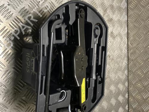 Reservehjul kit CITROËN C4 CACTUS 1.2 PureTech 130 (131 hp) 32982523