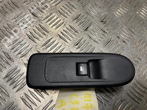 Interrupteur de vitre avant droite CITROËN C3 II (SC_) 1.6 HDi (92 hp) 32113839
