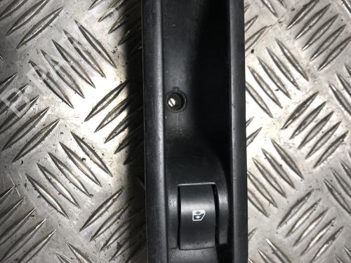 Used Right rear window switch RENAULT GRAND SCÉNIC II (JM0/1_) 1.9 dCi (JM14) (131 hp) 32113838