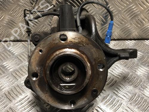 Used Left front steering knuckle CITROËN C3 II (SC_) 1.4 VTi 95 (95 hp) 32349912