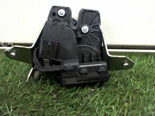 Tailgate lock MERCEDES-BENZ GLA-CLASS (X156) GLA 180 CDI / d (156.912) | BP30781058C101