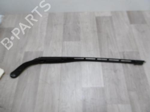 Used Front windshield wiper arm Front windshield wiper arm 13130073 13130073