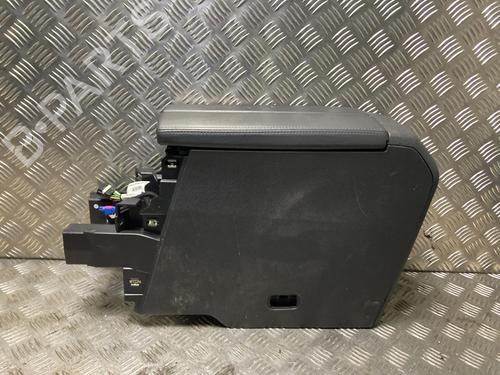 Armlæn Armlæn PEUGEOT 308 SW III (FC_, FJ_, FR_, F4_, FN_) BlueHDi 130 (FCYHZL, FCYHZT) (131 hp) 33677294 33677294