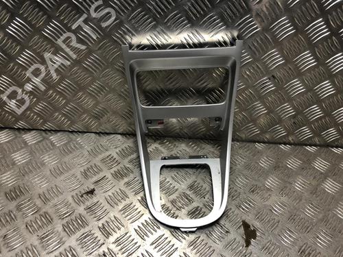 Mittelkonsole PEUGEOT 307 CC (3B) 2.0 HDi 135 (136 hp) 31198981