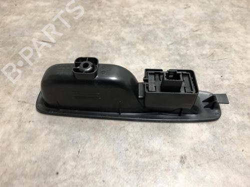 mando-elevalunas-trasero-izquierdo-renault-megane-iv-hatchback-b9amn_-2015-23100307 main image