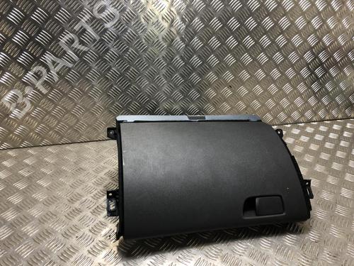 Used Glove box RENAULT MEGANE IV Hatchback (B9A/M/N_) 1.5 dCi 110 (B9A3) (110 hp) 31200930