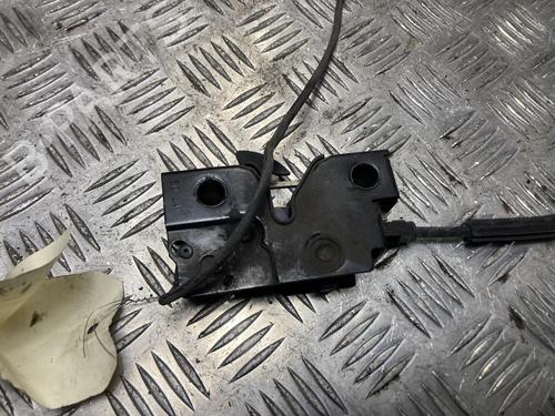 hjelmlås VW POLO V (6R1, 6C1) 1.2 (70 hp) 32220808